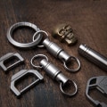 Miniatyrbillede 1 af 5: Rotate Buckle Portable Multifunktionel EDC Outdoor Tool Titaniu Silver