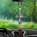 Pikkukuva 4 / 7: Auton riipus Cross Jesus auton riippukoristeen taustapeili H