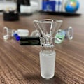 Pikkukuva 1 / 5: 14 mm laboratorio kirkas lasi borosilikaattikahva suppilo tyyppi keula Black