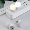 Pikkukuva 5 / 5: USB -pistoke Lamppu Mobiili Power Lataus Kirjalamput LED Pieni Pyöreä warm light