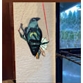 Miniatyrbild 4 av 5: Mystisk kråkhäxa prydnad målad solfångare svart fågel med måne