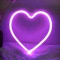 Pikkukuva 5 / 5: Purppurasydän Neon-kyltit Halloween-koristeet, USB/paristokäyttöinen Ni