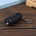 Miniatyrbillede 1 af 8: Udendørs bærbar lommelygte lille nøglering lys USB-opladning f A4 onesize