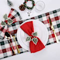 Miniatyrbillede 4 af 5: Julekugle Servietringe Sæt med 6, Bondegårds Holly Berry Servietringholdere, Håndlavede Rustikke Servietholdere til Jul, Thanksgiving