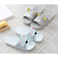 Miniatyrbild 2 av 5: Vita hemmatofflor för barn och vuxna pojke flicka flip flops sommarslippers badskor dam herr poolstrandsandaler 40-41EU