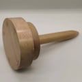 Miniatyrbillede 3 af 5: Holder - uldgarnsnøgle - strikning / hækling / garn - 20 cm