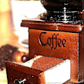 Miniatyrbilde 2 av 5: Vintage Manuell Keramisk Kaffekvern Konisk Burr Håndholdt Bærbar Maker Krank Kaffe
