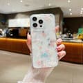 För iPhone 15 Fräscht Litet Blommigt Mobilskal Fallskyddande Skal med Lim