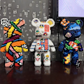 Miniatyrbild 2 av 6: Cartoon Mini Love Violent Bear Bearbrick Färgmodell med Ljus Byggstenar Mikro Diamant Klossar Barnleksaker Födelsedagspresentuppsättning MP6606