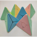 Miniatyrbild 2 av 6: Triangel Pyraminx Lönnlöv Hörn Twist Pyraminx Boomerang Pärla Pyraminx Födelsedagspresentidé Förskolebarn Lärande Triangle Pyraminx