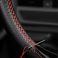 Miniatyrbild 5 av 6: Rattstyrningsöverdrag för Honda Civic 8:e mk8 2005 2006 2007 2008 2009 2010 2011, perforerat läder med röd list