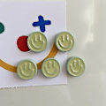 Pikkukuva 1 / 4: Sarjakuva Smiley Face Jääkaapin Magneetit Pohjoismainen Ins Tuuli Persoonallisuus Koti Valkotaulu Koriste Valokuva Viestitaulu