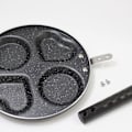 Miniatyrbillede 2 af 2: 5 Huller Æggepandekage Madlavningsmaskine Husholdnings Non-stick Fødevaregodkendt Æggepande God Hjælper Til At Lave Morgenmad
