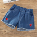 Miniatyrbild 2 av 5: Flickor Lösa Denim Shorts med Hjärtbroderi Casual Bekväma Korta Byxor för Resa Dagligen Hem Black 130cm