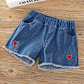 Pikkukuva 2 / 5: Tyttöjen väljät denim-shortsit sydänkirjailulla, rennot ja mukavat shortsit matkoille, arkikäyttöön ja kotiin White 100cm