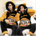 Miniatyrbild 1 av 2: Par Pyjamas Dam Herr Hemmakläder Höst- och Vintermodeller Plus Sammet Tjock Korall Sammet Flanell Minions XL(Men)
