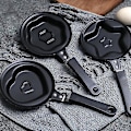Miniatyrbillede 5 af 5: Mini Ægge Morgenmads Stegepande Multi-stile Non-stick Pande Pandekager Crêpe Pandeforme Til Hjemmet Piglet