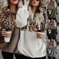 Miniatyrbillede 3 af 5: Hættetrøje til kvinder Leopard Print Plys Sweatshirt med lommer Snørehætte Red Khaki 4XL
