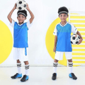 Miniatyrbilde 2 av 5: Fotballsko for barn, faste knotter, gutter, jenter, atletiske utendørssko Orange Blue 32