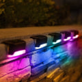 Miniatyrbild 3 av 5: 4-pack Solcellsdäckslampor LED Solcellstrapplampor Vattentäta Staketlampor för Utomhustrappor Staket White Warm Light