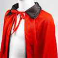 Miniatyrbillede 2 af 5: Halloween Vampyrkappe - Lang Halloween Vampyrkappe Vendbar Sort Og Rød Kappe Med Hætte Fancy Dress Kostume Til Halloween 140cm