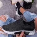 Pikkukuva 1 / 2: Naisten hengittävät verkkotennarit, slip-on lenkkitossut, urheilusukat Black EU 40