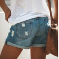 Miniatyrbillede 4 af 5: Bedst sælgende sommer shorts til kvinder med flossede kanter, afslappede rippede shorts, jeans, moderigtige denim bukser, sexede ærmeløse toppe til kvinder Blue 1 XL