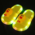Miniatyrbillede 1 af 5: Nye Mode Hjemmesko Tegneserie Led Flip Flops Søde Sko Skridsikre Børnesko Unisex Yellow-Duck 26-27