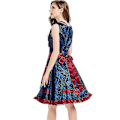 Pikkukuva 3 / 5: Perinteinen baijerilainen Oktoberfest Dirndl -mekko esiliinalla, saksalainen oluttyttöasu XL