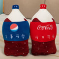 Miniatyrbild 3 av 5: 55cm Simulation Kolsyrad Dryck Plysch Kudde Rolig Sprite Coke Cola Fanta Läsk Mjuk Fylld Tecknad Docka Ryggkudde Bästa Gåvan coca cola