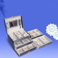Miniatyrbild 5 av 5: Stort smyckeskrin Champagne