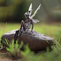 Miniatyrbillede 4 af 7: Siddende Fe Have Statue, 14 cm Udendørs Have Fe Statue Ornamenter, Engel Skulptur Realistisk Figurindretning