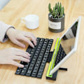 Miniatyrbild 1 av 5: Nytt Tangentbord Trådlöst Mini Vikbart Tangentbord Bluetooth Vikbart Trådlöst Tangentbord för Windows Android IOS Tablet iPad Telefon