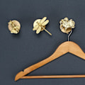 Miniatyrbilde 5 av 5: Messing skapdør Golden Retriever Disc Hook