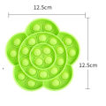 Pikkukuva 6 / 7: Popit Fidget Pop It Flower 4 väriä Red Röd
