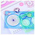 Pikkukuva 4 / 11: Spirografipiirustusmalli – geometrinen taidelelu lapsille Pink