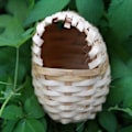Pikkukuva 4 / 11: Bambukudotut Hummingbird Nest -lintukoti varpuspeippojen yöpymiseen