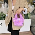 Miniatyrbild 10 av 11: 2023 NY Crossbody-väska för flickor, kvinnor, trendig plyschväska med stor kapacitet Pink