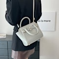 Miniatyrbild 3 av 5: Snygg ljusgrå crossbody-väska för kvinnor - höstens trend Light grey