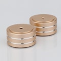 Miniatyrbillede 5 af 6: 4X Aluminium AMP Højttaler Isolationsstativ Gulvbeskyttelse Plader til Pladespillere 40x20mm