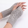 Miniatyrbilde 8 av 10: Varme Dame Halvfingerhansker Vinter Myke Varme Ullstrikkede Arm Korte Hansker Myke Varme Votter Arbeidshansker Håndbeskyttelse White One Size