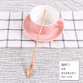 Pikkukuva 1 / 7: Japanilaistyylinen pitkäkahvainen kahvilusikka, luova puinen astiasto, sekoitustanko, maitotee, maito, hunaja, pieni puulusikan valmistaja Log fine handle wireless spoon
