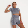 Pikkukuva 8 / 11: Saumattomat neulotut urheilushortsit lyhythihaiset shortsit joogavaatteet kuntoilupuku seksikkäät treenivaatteet naisille 9149 short sleeve-wine red M
