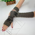 Miniatyrbillede 8 af 11: Goth Lange Fingerløse Armvarmer Handsker Armvarmere Piger Sorte Kranie Handsker Kvinder Strikkede Varme Handsker Punk EMO Mode Vanter Light Gray B One Size