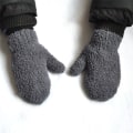 Miniatyrbillede 4 af 11: Varme Plys Tykke Varme Babyhandsker Vinter Plus Fløjl Vanter Børn Kid Koral Fleece Fuld Fingerhandsker Til 1-4 År Børnehandsker Gray2 As photo