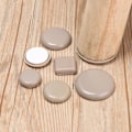 Miniatyrbillede 3 af 11: 4 stk. Støjdæmpende møbelbensglidere Bord Sofa Stol Beslag Hjem Gulvbeskytter Let Flytbar Selvklæbende Skridmåtte 25mm