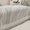 Miniatyrbillede 2 af 7: Universal dobbeltsidet chenille nordisk skridsikker fuldt dækket universal sofabetræk Beige line cover cloth 180*420
