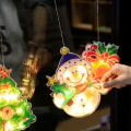 Pikkukuva 3 / 11: LED Joulu Imu Lamppu Lumimies Muoto Ikkuna Ikkunatarrat Riippuva Lamppu Loma Imu Joulu Koristevalo Train Christmas [trumpet]]