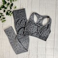 Pikkukuva 8 / 11: Joogasetti Rintaliivit ja Leggingsit Fitness-urheiluvaatesetti Naisille Lightgrey set S