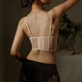 Miniatyrbild 5 av 5: Fransk Vår Blommig Broderi Underkläder Topp Romantisk Tunn Kupa med Vaddering Bralette Kvinnor Sexig Push Up Underkläder Söt Spets BH Beige XL